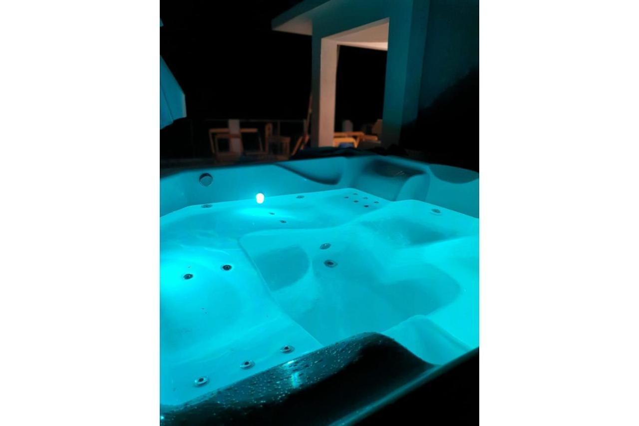 Vila Pitangueira - Apto Laranja - No Centro De Serra Grande Com Piscina, Jacuzzi, Internet Veloz Εξωτερικό φωτογραφία